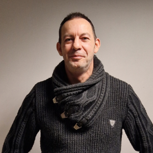 Cédrix Debonnet - Employé administratif chez Tivolux Pro, fabricant de châssis