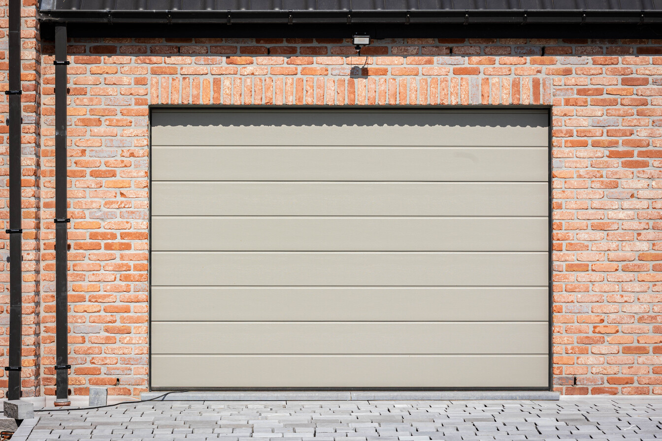 Tivolux Châssis Garage Kömmerling Erbisoeul