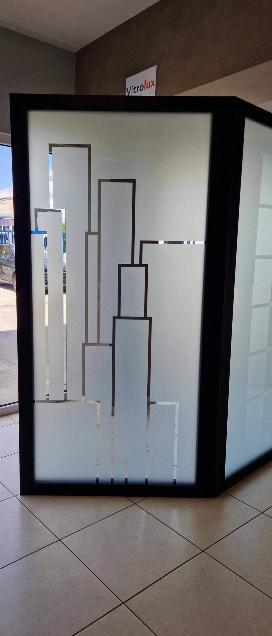 Vitrage décoratif Vitrolux par Tivolux Pro, fabricant châssis