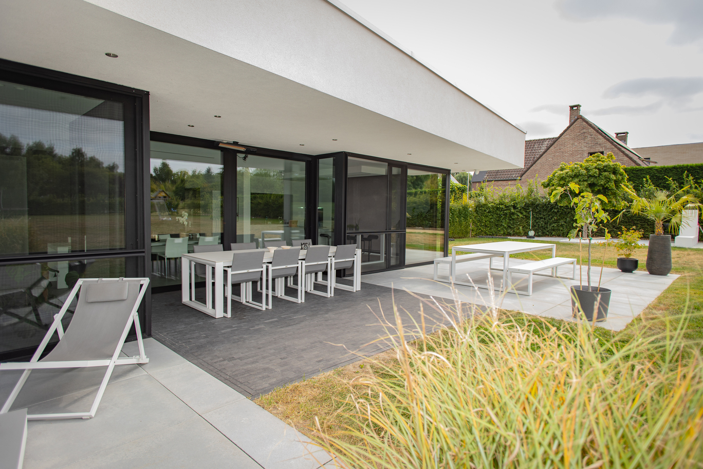 Tivolux projet Rebecq Aliplast Alu 9004