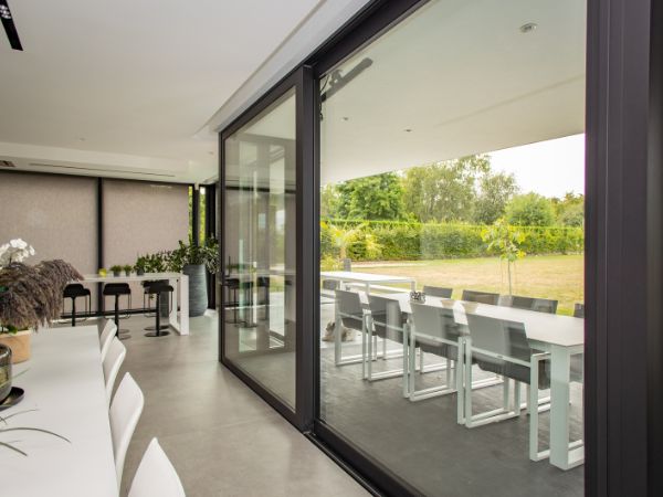 Pose de châssis coulissant alu à Rebecq